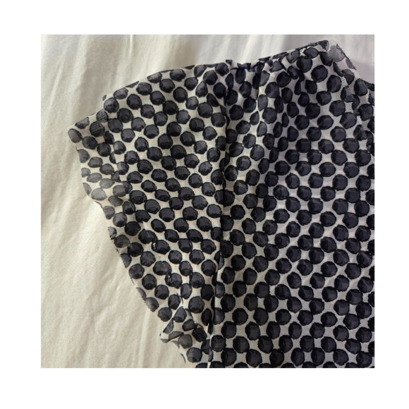 Dreamy dotted blouse by WHBM, White House Black Market 🐦⬛ - Picture 3 of 5